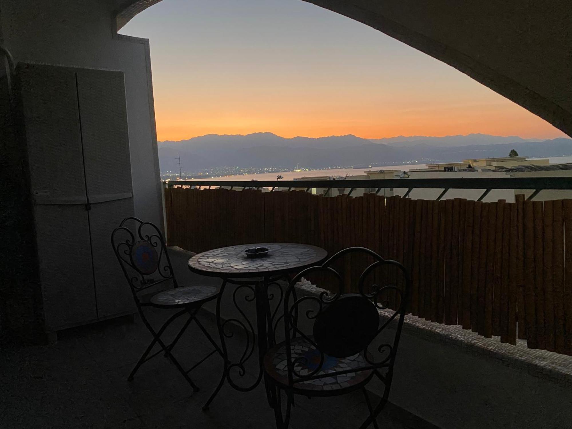 Seaside House & Free Parking Apartment Eilat Exterior photo